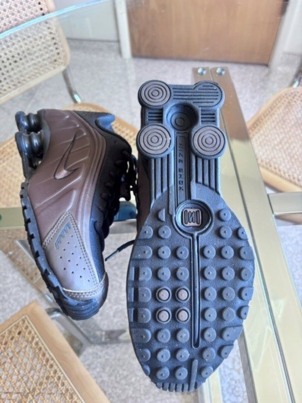 Nike Shox R4 "Ironstone Brown Sneakers